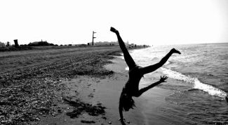 Картинка по теме - как сделать акробатическое колесо