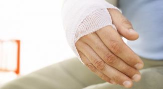 Картинка по теме - как лечить растяжение руки