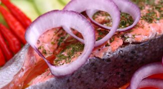 Картинка по теме - как приготовить стейки семги в духовке