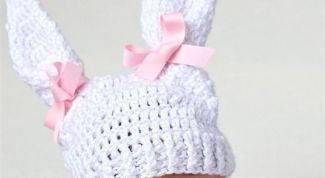 Картинка по теме - как украсить вязаную шапку