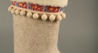 Картинка по теме - как разукрасить валенки