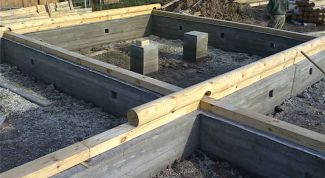 Картинка по теме - как подвести фундамент под дом
