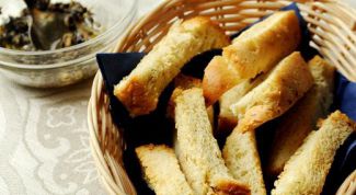 Картинка по теме - как приготовить домашние сухарики