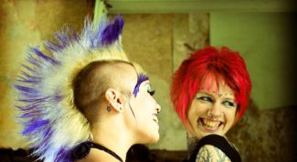 Картинка по теме - как сделать себе треш-прическу с короткими волосами