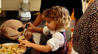 Картинка по теме - как называть родителей на ты или на вы