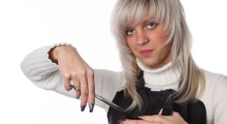 Картинка по теме - как отрезать правильно челку