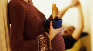 Картинка по теме - как повысить гемоглобин в крови у беременных