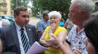 Картинка по теме - как добиться ремонта в подъезде