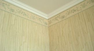Картинка по теме - как выбрать потолочный плинтус