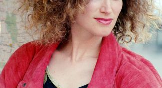 Картинка по теме - как укладывать волосы при химической завивке