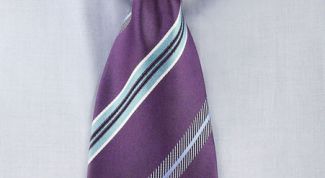 Картинка по теме - как гладить галстук