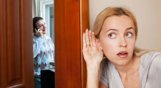 Картинка по теме - как узнать, что мой телефон прослушивается