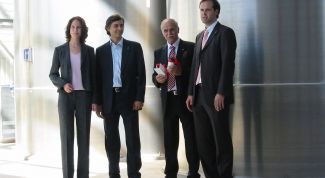 Картинка по теме - как добиться высокого социального статуса