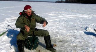 Картинка по теме - как ловить хариуса зимой