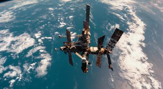 Картинка по теме - как найти человека через спутник