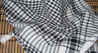 Картинка по теме - как надевать арафатку на шею