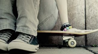 Картинка по теме - как завязать шнурки на скейтеры