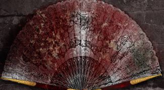 Картинка по теме - как повесить веер на стену