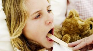 Картинка по теме - как промыть миндалины в домашних условиях