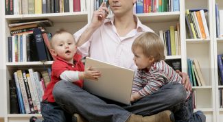 Картинка по теме - как справиться с двумя детьми