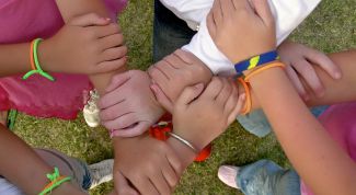 Картинка по теме - как отдать вещи в детский дом