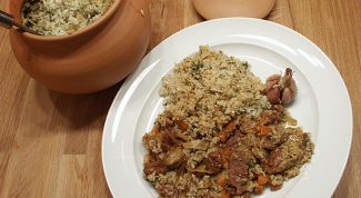 Картинка по теме - как приготовить плов в горшочках