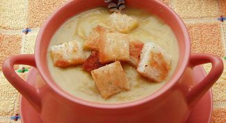 Картинка по теме - как приготовить картофельный суп с сыром и гренками