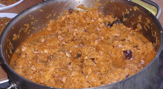 Картинка по теме - как приготовить тушеную капусту с курицей