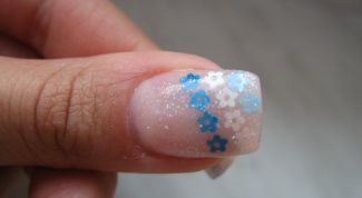 Картинка по теме - как сделать цветок на ногтях