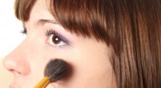 Картинка по теме - как наносить румяна