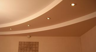 Картинка по теме - как приклеить карниз