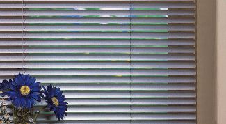 Картинка по теме - как повесить горизонтальные жалюзи