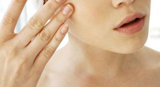 Картинка по теме - как снять опухлость лица