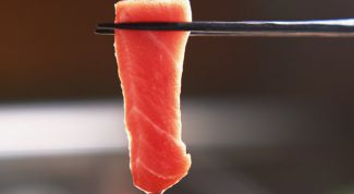 Картинка по теме - как нарезать красную рыбу