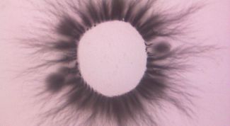 Картинка по теме - как обнаружить электрическое поле