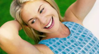 Картинка по теме - как обесцветить волосы с помощью белой хны