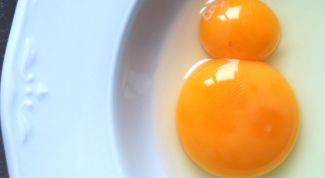 Картинка по теме - как отделить желток от белка