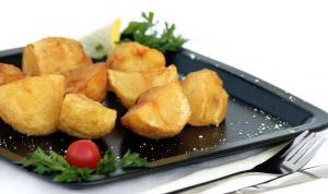 Картинка по теме - как приготовить картофель, фаршированный перцем и сыром