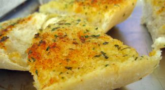 Картинка по теме - как приготовить гренки в духовке