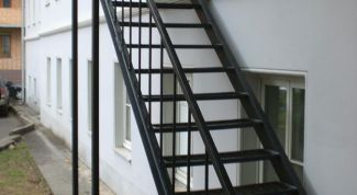 Картинка по теме - как сделать металлическую лестницу