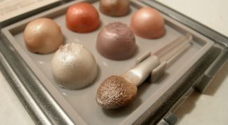 Картинка по теме - как сделать простой макияж