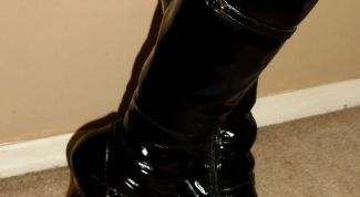 Картинка по теме - как отчистить обувь от соли