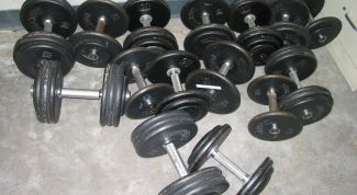 Картинка по теме - как накачать руки с помощью гантелей