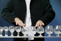 Картинка по теме - как играть на бокалах