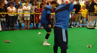 Картинка по теме - как научиться футбольному фристайлу