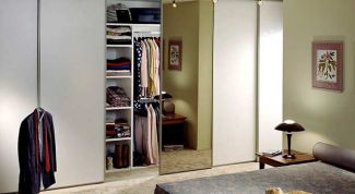 Картинка по теме - как поставить двери в шкаф-купе