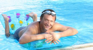 Картинка по теме - как научиться плавать взрослому человеку