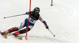 Картинка по теме - как спускаться на лыжах