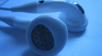 Картинка по теме - как спаять провода в наушниках