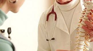 Картинка по теме - как снять боль при межпозвоночной грыже